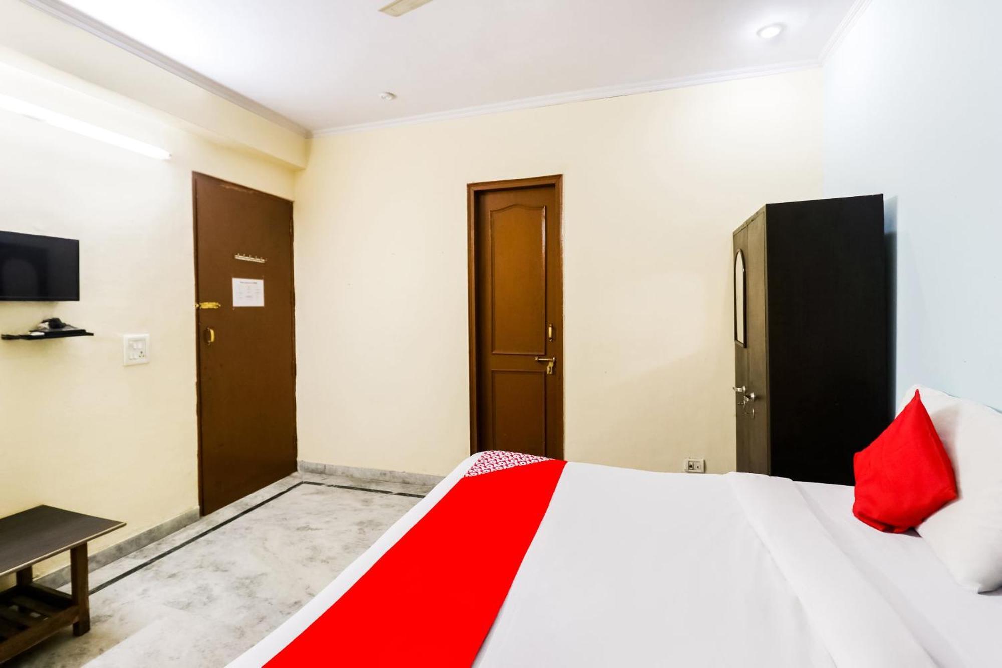 Hotel O Maurya Residency Gurgaon Exteriör bild