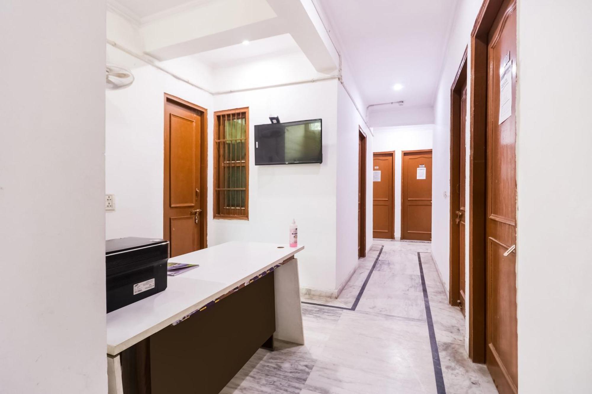 Hotel O Maurya Residency Gurgaon Exteriör bild