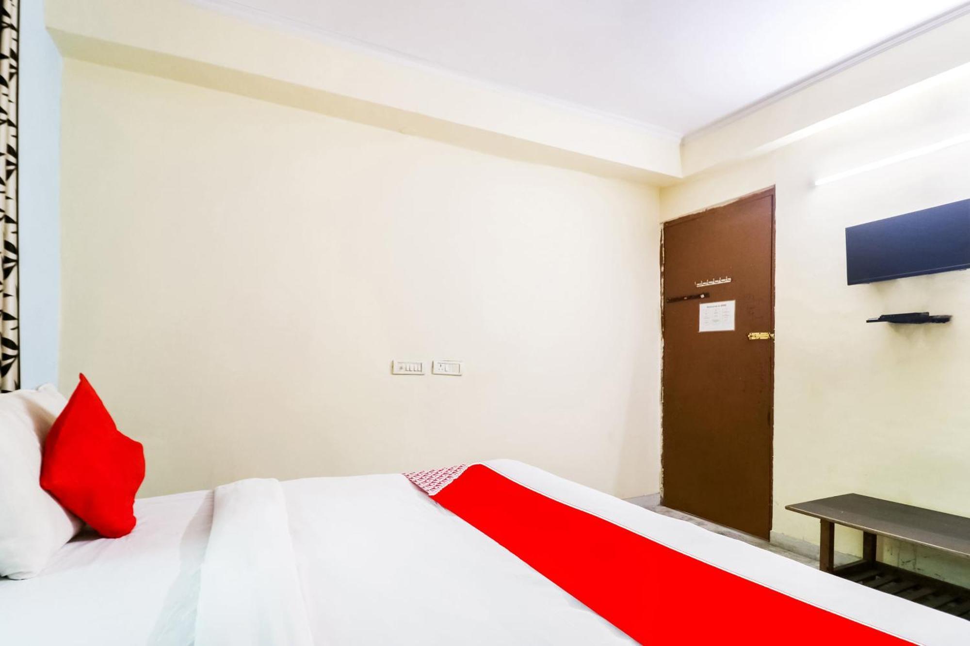Hotel O Maurya Residency Gurgaon Exteriör bild
